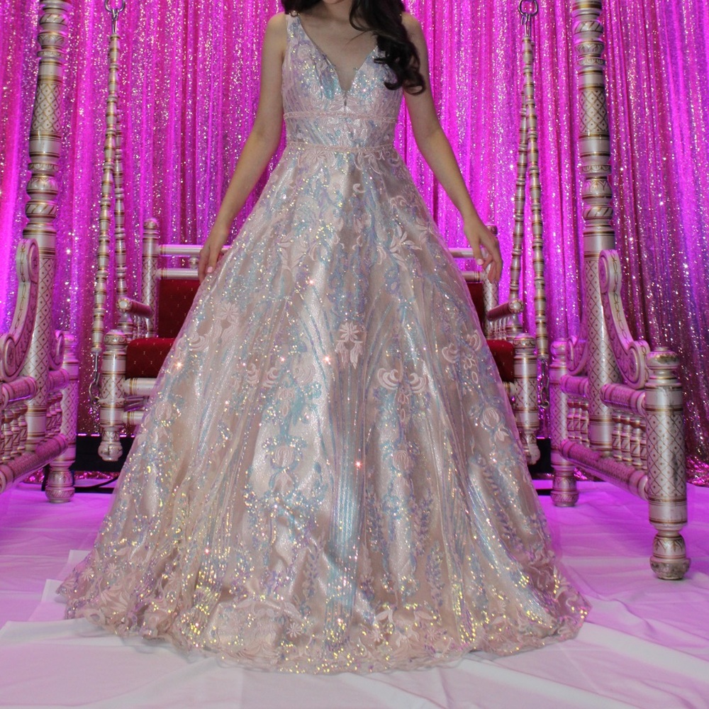 Beautiful sweet 16/prom dress